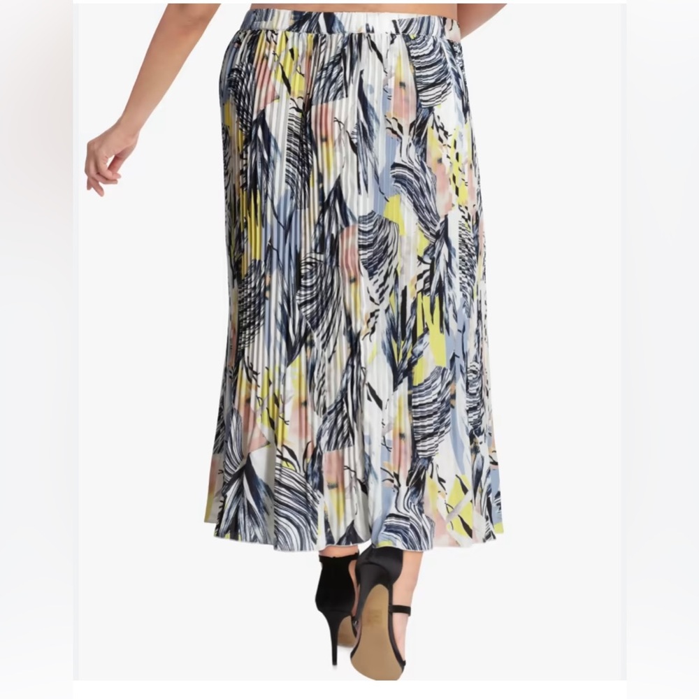 Addition Elle Floral Print Maxi Skirt - White, Navy, Yellow - Picture 4 of 8